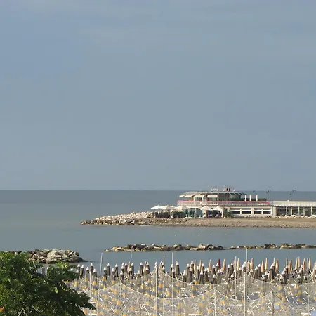 Hotell Flaminio 3*