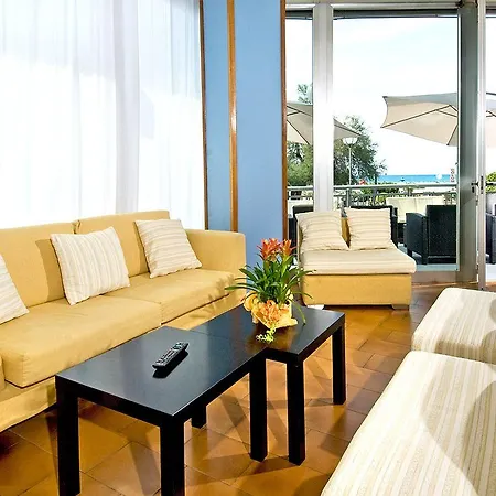 ホテル Flaminio カットーリカ