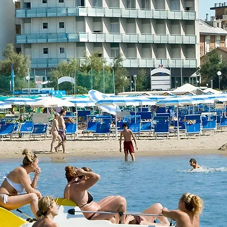 ホテル Flaminio 3*