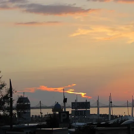 ホテル Flaminio カットーリカ