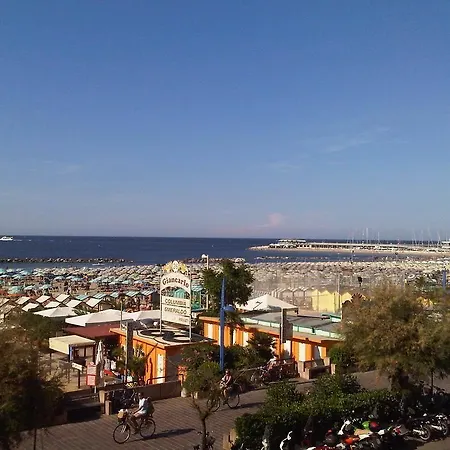 Flaminio 3* カットーリカ